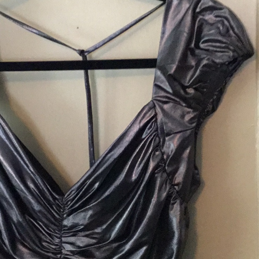 Gunmetal gray lined bebe top - Picture 2 of 4